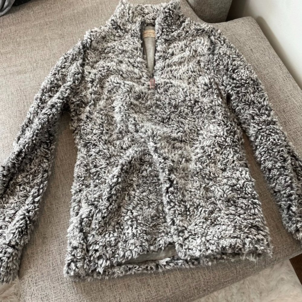 Moving sale! Costco Gray Pullover Sweater - Size S